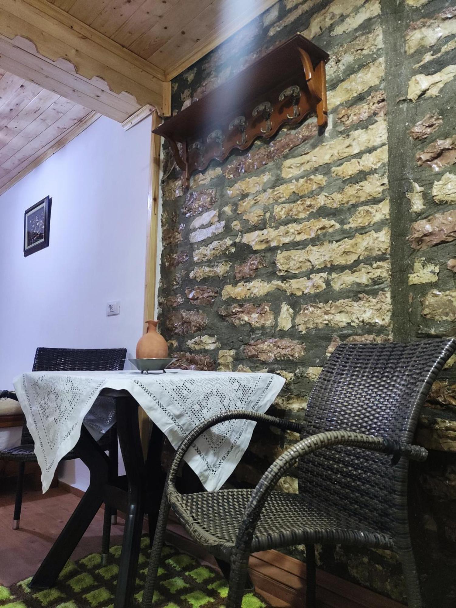 Karafil Guesthouse Gjirokastër Exterior foto